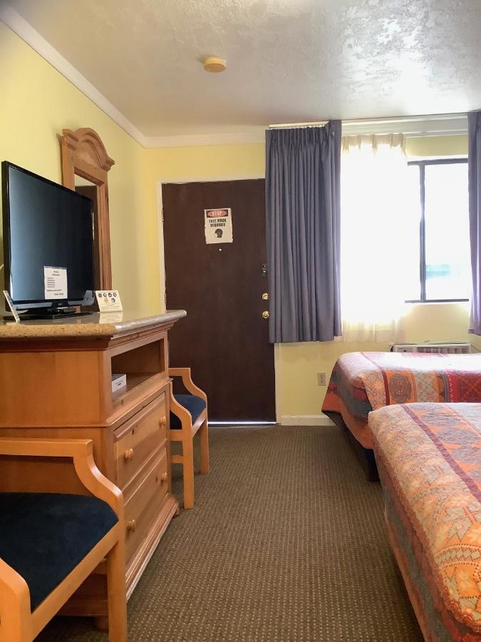 Independence Courthouse Motel Buitenkant foto
